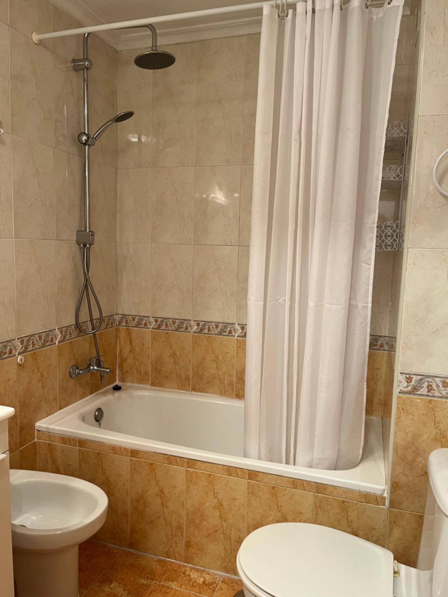 Almuden'S Green Apartment, High-Speed Free Wifi, 250M To Beach, The Center Of Торевьиа Экстерьер фото